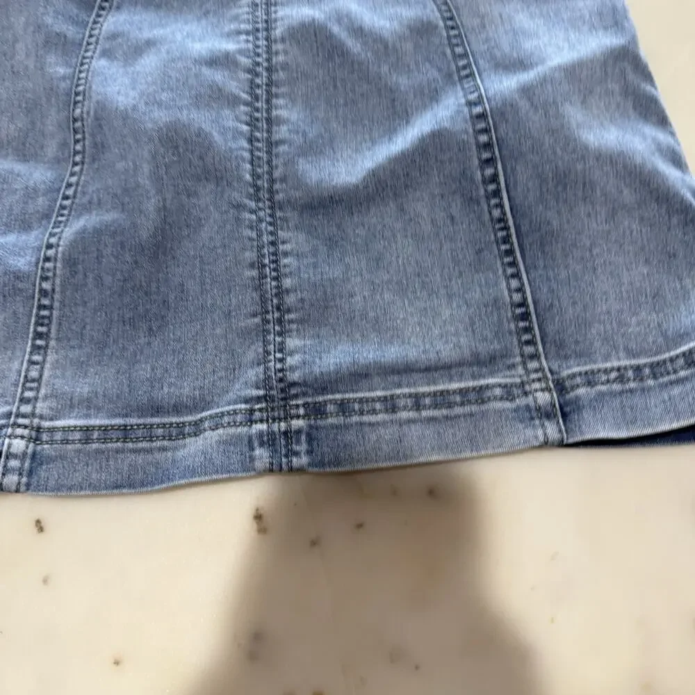 Free People Women’s Size 4 Blue Cotton Denim Mini Skirt Zip Closure Festival